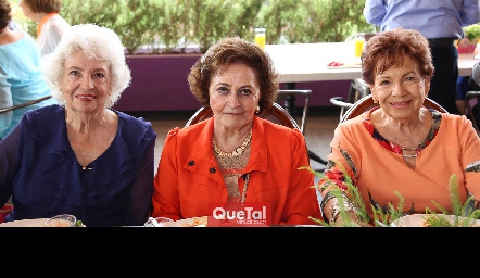  Yolanda Neumann, Laura Suárez y Mary Carmen Rueda.