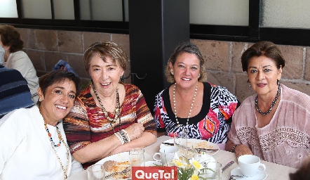  Marilú Lira, María Luisa Alvarado, Yolanda del Valle y Coco Escartín.