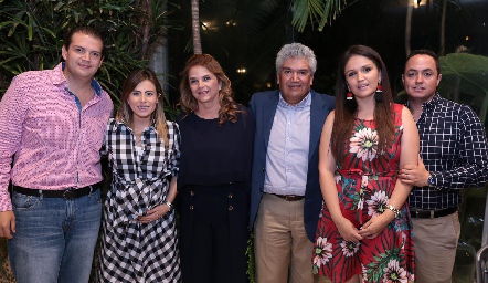  Mauricio Ruiz, Claudia Oliva, Luz María de Ruiz,  Francisco Ruiz, Luzma Ruiz y Alejandro Poulet.