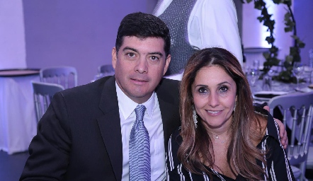 Javier Dávila y Martha Chalita.