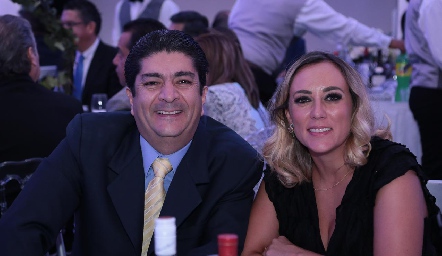  Pelón González y Sandra Salgado.