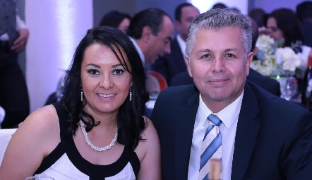  Erika Galicia y Luis Fernando Padilla.
