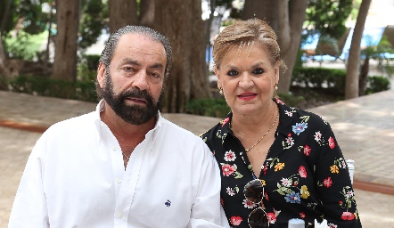  Óscar Torres y Mónica Labastida.