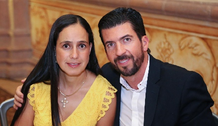  Ana Cristina Vallejo y Juan Pablo Almazán .