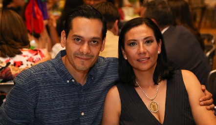  Federico Corona y Bárbara Morales .