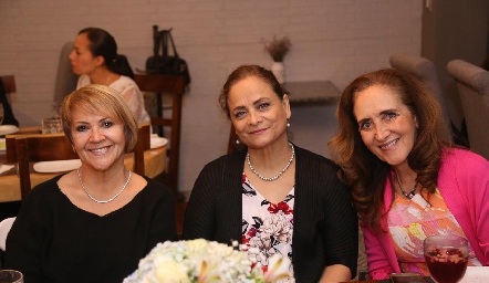  Jenny de Kemp, Yolanda Madrigal y María Elena de Saucedo.