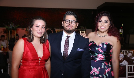  Ania Salazar, Juan Gerardo Villalobos e Itzel Silva.