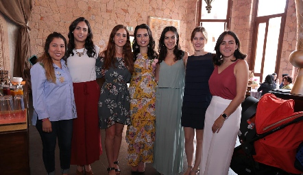  Mimí Franco, María José Berrueta, Pili Castañón, Gaby Díaz Infante, Ana Laura Rodríguez, Araceli Palau y Mariana Quindós.