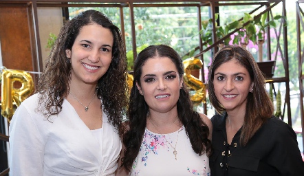  Mayte Torres, Isabel Torre y Paty Gómez.