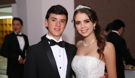  Fernando López y Paulina Regil.