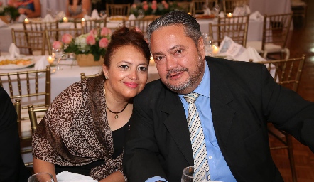  Ruth Martínez y Juan Alberto Martínez .