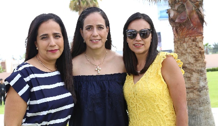  Verónica, Cristina y Paty Vallejo.