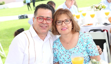  Arturo Olvera y Elisa Torres.