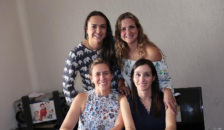  Lucero Ponce, Aurora Irigoyen, Mara Zermeño y Lourdes Valdez.