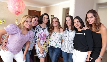  Yolanda Tapia, Deyanira Cázares, Daniela Gutiérrez, Aurora Irigoyen, Claudia Martínez, Laura y Gloria Medina.