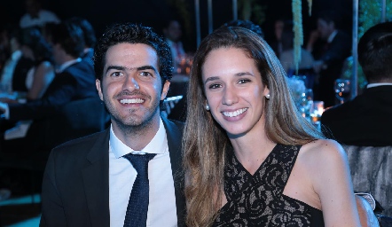  Ricardo Gómez y María Stevens.