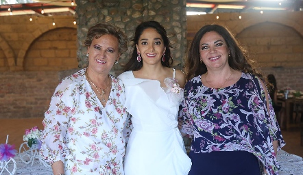   Patricia Ress, Isa Villanueva y Mónica Gordoa.
