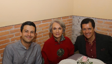  Antonio García, Patricia Espino y Raúl García.