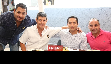  Miguel Martínez, Enrique Martens, Ulises Valencia y Fernando Stevens .