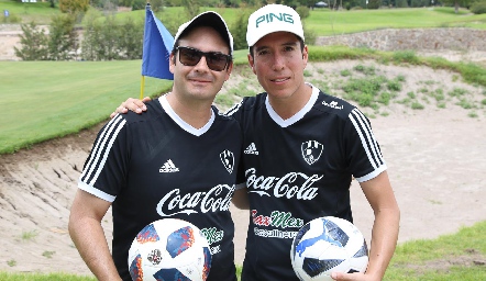  Ernesto Araiza y Sergio García .
