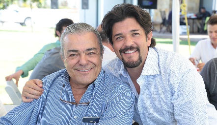  Marcelo con su papá, Ricardo Lozano.