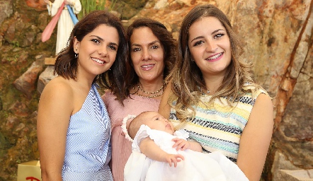  Valeria Siller, Claudia Revuelta, Pau Dibildox y Natalia.