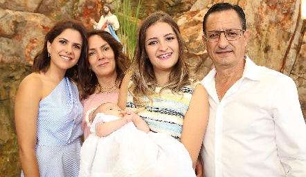  Valeria Siller, Claudia Revuelta, Pau Dibildox, Alejandro Díaz De León y Natalia.