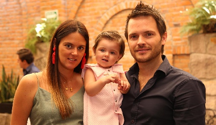  Melissa Ruiz, Lola y Tito Herrera.