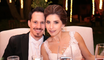  Luis Gabriel Pizarro y Claudia Lizaola.