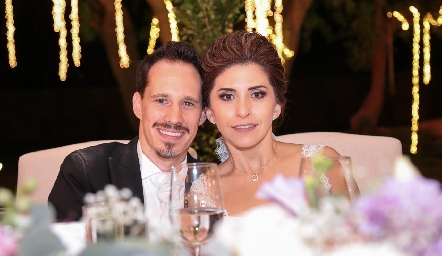  Luis Gabriel Pizarro y Claudia Lizaola.