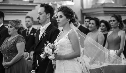  Luis Gabriel Pizarro y Claudia Lizaola.