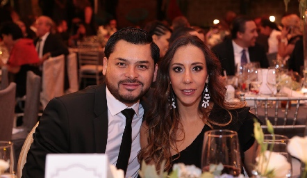  Omar Longoria y Montserrat Salazar.