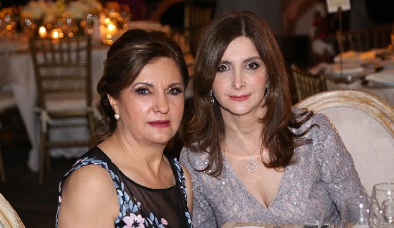  Teresa Vázquez y Rocío Vázquez .