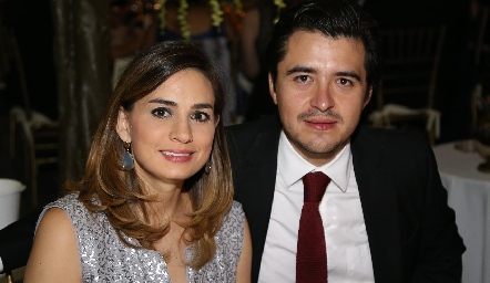  Montse Muñiz y Adrián Martínez .
