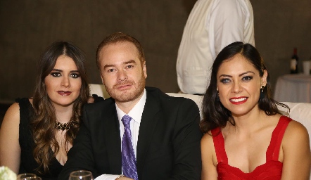  Laura Chávez, Alejandro Gutiérrez y Daniela Zacarías.