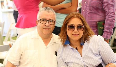  Jorge Chessal y Minerva Echavarría.