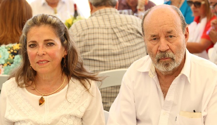  Ana Luz Cordero y Luis López Palau.