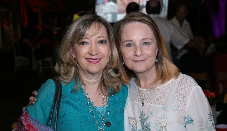  Marcela Leal de Palau y María Gracia Palau de Santos.