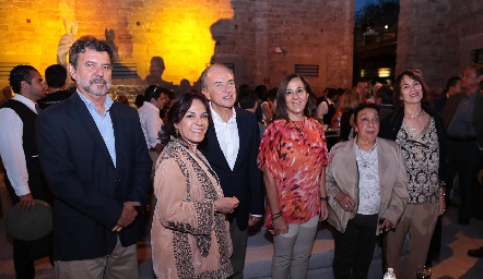  Armando Herrera, Marcela Díez, Juan Manuel Carreras, Lorena Valle, Carmen Alvarado y Laura Elena González .