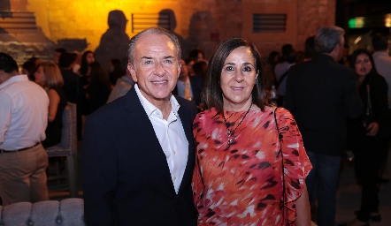  Juan Manuel Carreras y Lorena Valle.