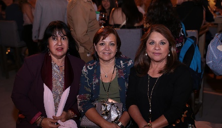  Coco Castillo, Guillermina Lemus y Margarita Marquez.