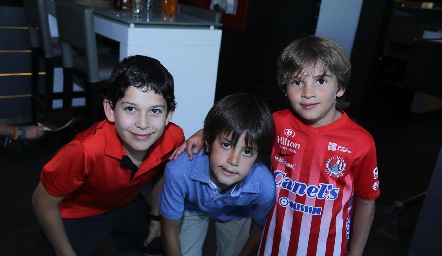   Rodrigo, Alejandro y Álvaro.