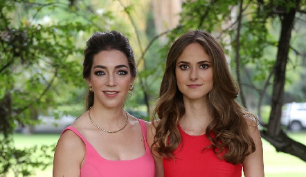  Mónica Garza y Vicky Pérez.