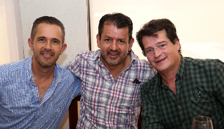  Eduardo Espinosa, Obed Gutiérrez y Ramón Mier.