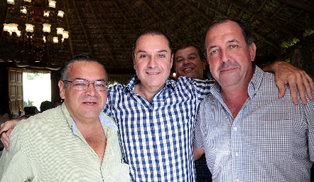  Alejandro Tobías, Toño Nieto y Mauricio Quijano.