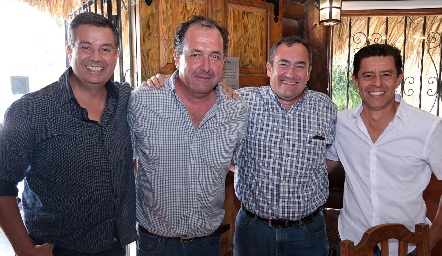  Roberto Michel, Boro Quijano, Fidel Garza y Andrés Martínez.