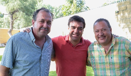  Boro Quijano, Víctor Lomelí y Ramón Muñoz.