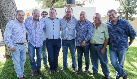  José Luis Suárez, Toño Lozano, Ramón Meade, Boro Quijano, Guillermo Báez, Alejandro Tobías y Luis Arturo Estrada.