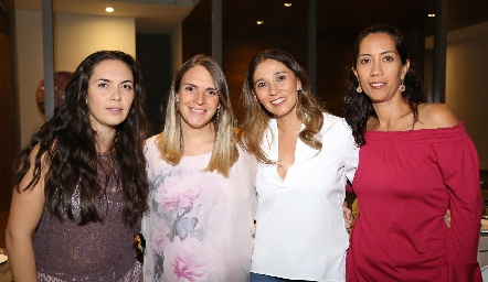  Andrea Villegas, Paloma Espinosa, Vanessa Cortés y Cecilia González.