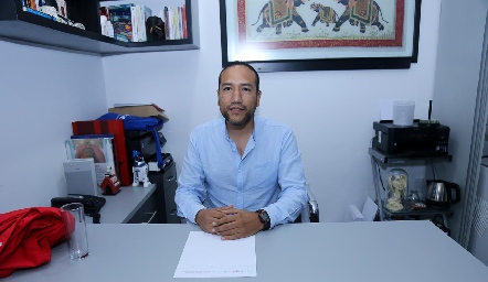  Dr. Roberto Castillo Reythes.